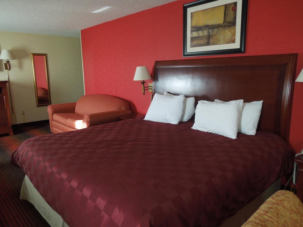 Ramada By Wyndham East Orange